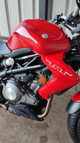 Imagen 10 de 25 de Benelli Tnt 300