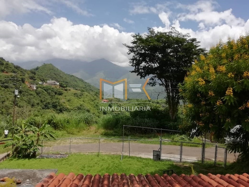Imagen 16 de 21 de Mk Inmobiliaria, Vende Bella Y Cómoda Casa De 1389,88 Mts² De Terreno Y 403,81 Mts² De Construcción, Ubicada En La Urbanización Karimao Country / 04128517764