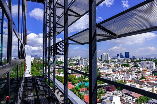 Departamento En Torre Bravante, Col. Juan Manuel, Guadalajara, Jalisco.