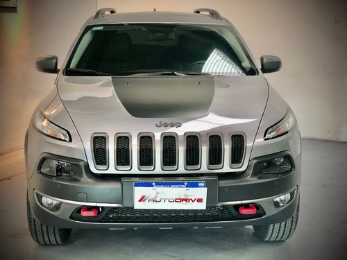 Jeep Cherokee Trailhawk Autodrive