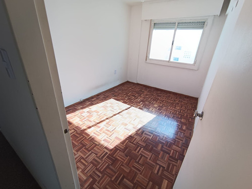 Apartamento En Alquiler De 2 Dormitorios En Punta Carretas