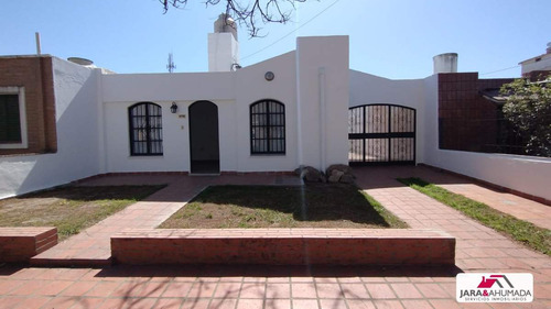 Alejandro Centeno Impecable Estado 3 Dorm.
