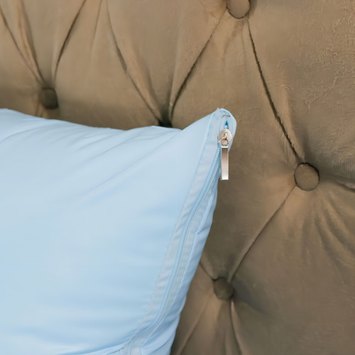 Par De Capas Protetoras Impermeáveis Para Travesseiro Zíper Cor Azul Bebê Liso