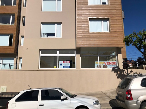Imagen 6 de 10 de Bariloche Local Centrico A Estrenar Oportunidad