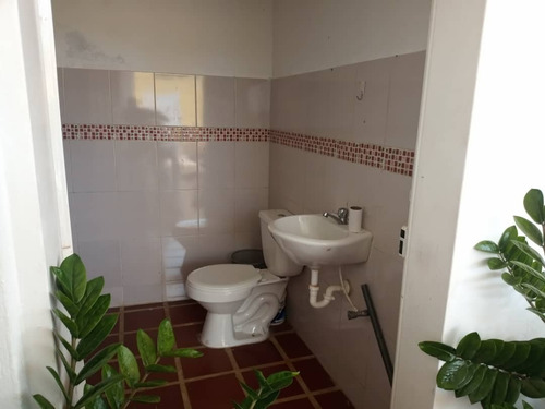 Venta De Granja En La Ensenada Estado Yaracuy Venezuela Rpaiva