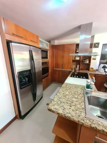 Casa En Urb Hato Royal Av. Principal De Guataparo, Valencia Lemc-578