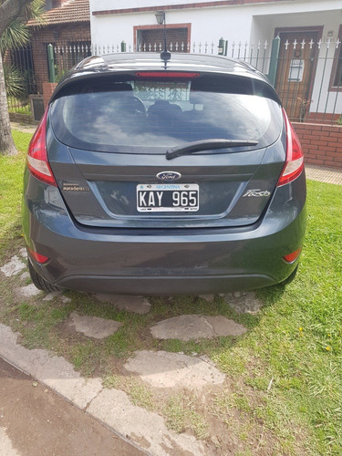 Ford Fiesta Kinetic Design 1.6 Sedan 120cv - 2011