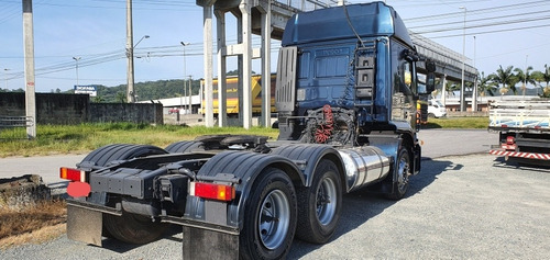 Imagem 4 de 6 de Iveco Stralis 420 6x2
