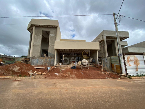 Casa À Venda, 300 M² Por R$ 1.500.000,00 - Condomínio Residencial Grand Trianon - Anápolis/go - Ca0661