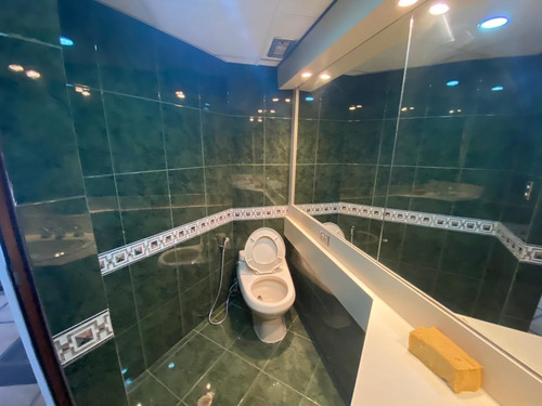 Imagen 10 de 13 de Hermosa Oficina En Alquiler Ideal Para Esteticas O Consultorios Medicos/con Hermosa Vista Las Mercedes