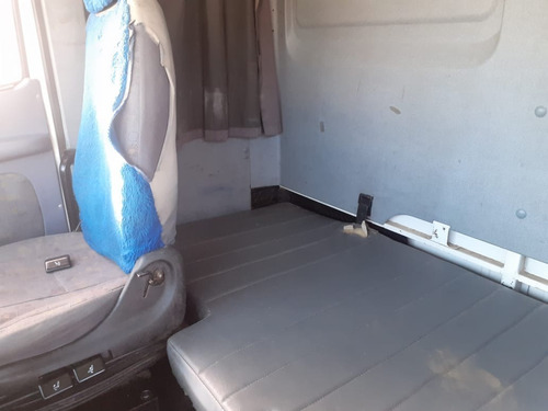 Imagen 4 de 11 de Mercedes Benz 1634 2005 A Bomba Eje Neumático Rentaltrucks