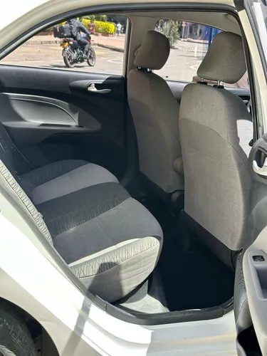 Kia Soluto 1.4L Lx 5Mt