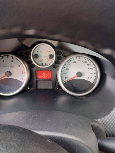 Imagem 5 de 8 de Peugeot 207 1.4 Active 8v Flex 4p Manual
