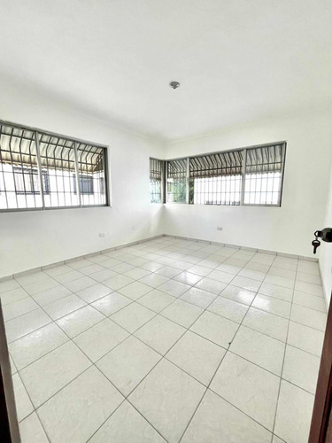 Se Alquila Apartamento Los Cacicazgos. Santo Domimgo