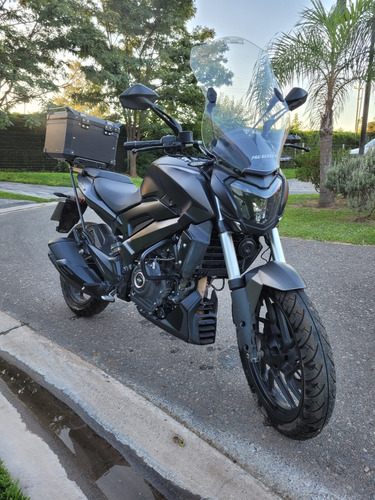 Bajaj Dominar