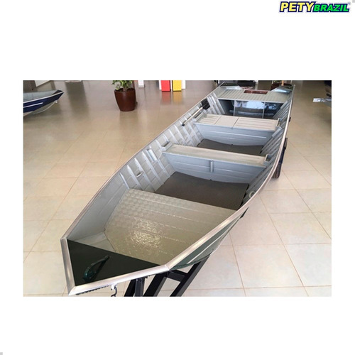 Barco Pety Brasil 600 Master