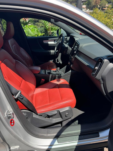 Xc 40, El Suv Más Exitoso De Volvo, Excelente Estado
