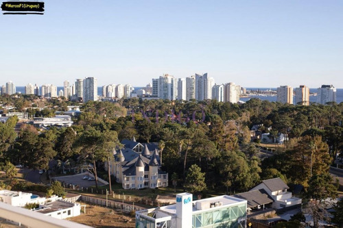 Imagen 2 de 19 de Apartamento En Torre Full Amenitites En Punta Del Este, 2 Dormitorios Y 2 Baños