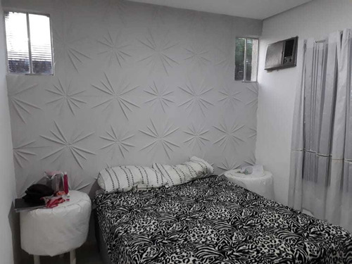 Imagem 8 de 14 de Casa 3 Quartos Com Piscina Em Sepetiba