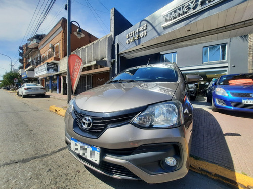 Toyota Etios 1.5 Sedan Xls l18