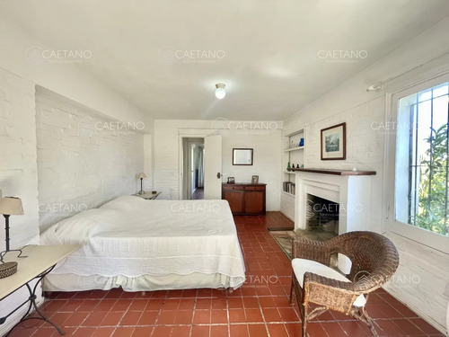 Venta Casa 5 Dormitorios. Montoya, La Barra.