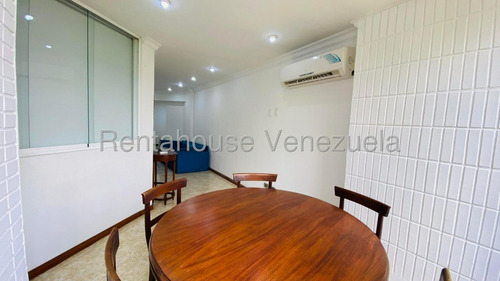 Apartamento En Alquiler En Los Naranjos De Las Mercedes. Sw Cod. 25-18428