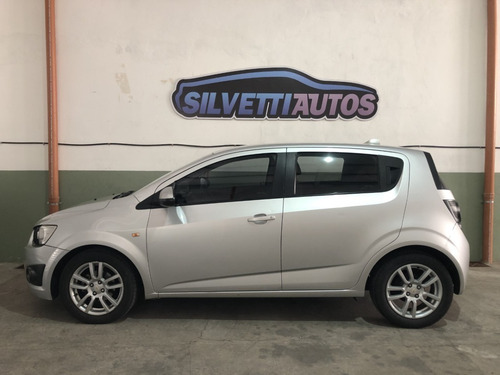 Imagen 12 de 17 de Chevrolet Sonic Lt 2013