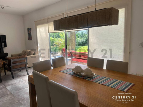 Casa En Venta - Barrio La Herradura - Pinamar