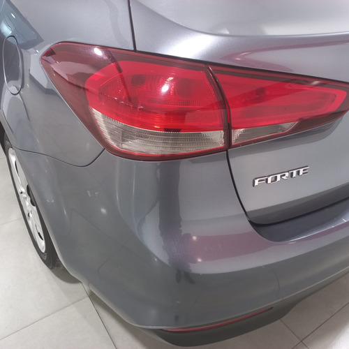 Imagen 11 de 15 de Kia Forte Lx T/m 2017