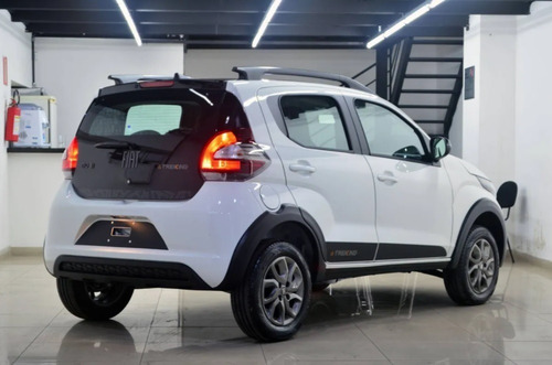 Imagen 3 de 25 de Mobi Like 2023 0km Tomo Usados Ka Uno Gol Trend Palio Fox 3-