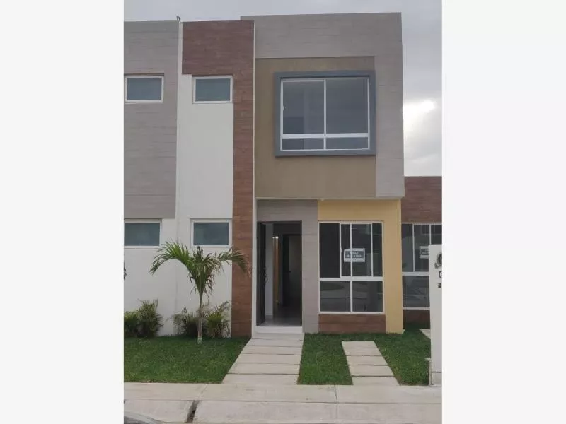 Casa Sola En Venta Lagos De Puente Moreno