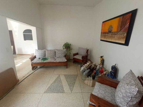 Imagen 6 de 30 de Casa Amplia Con Techo Platabanda En Las Acacias. Bajó De Precio.