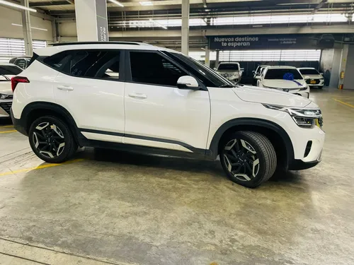Kia Seltos 2.0 Zenith 4X2