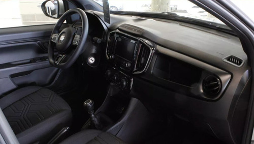 Imagen 2 de 25 de Fiat Strada Freedom 2023 0km Financiada F