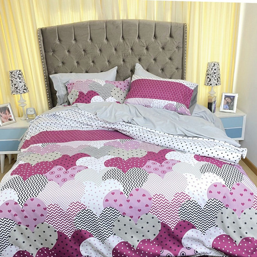 Imagen 3 de 4 de Plumón Sencillo Estampado Corazones + Fundas