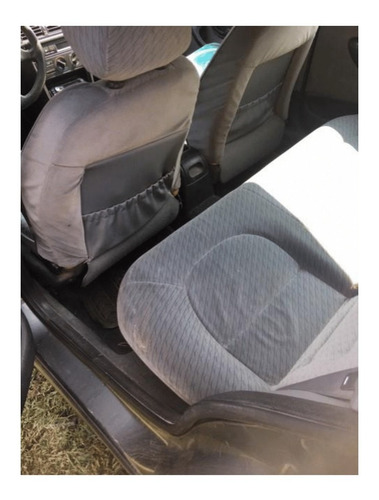 Imagen 3 de 8 de Peugeot 406 St 99 - 2.0 -