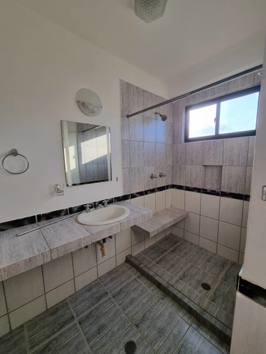 Imagen 13 de 14 de Se Vende Apartamento En Res Papiros Mañongo Foa-2007 Jean