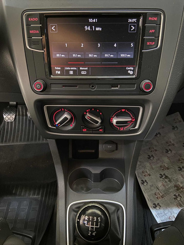 Imagem 6 de 9 de Volkswagen Fox 2020 1.6 Connect Total Flex 5p