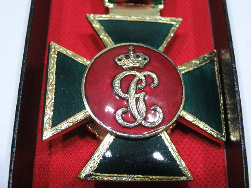 Medalla Mérito Guardia Civil Distintivo Rojo (Usado)