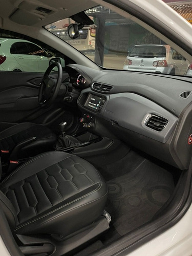Imagem 12 de 14 de Chevrolet Onix 2019 1.4 Ltz 5p