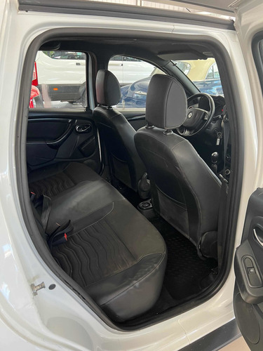 Imagen 9 de 23 de Renault Duster 2018 1.6 Ph2 4x4 Dakar 110cv