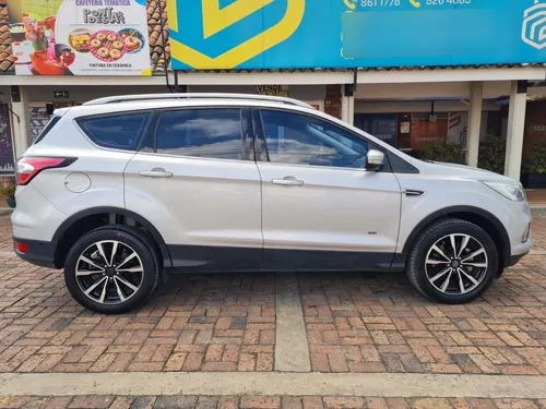 Ford Escape Titanium 2.0cc AT AA 4X4