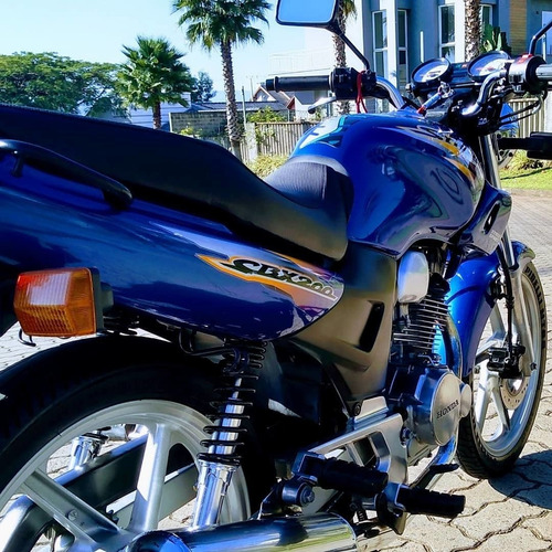 Imagem 3 de 7 de Honda Cbx Strada