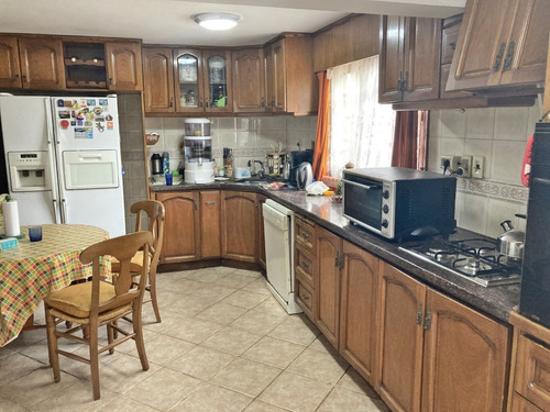 Excelente Casa En Venta De 2 Plantas, Las Toscas, Canelones