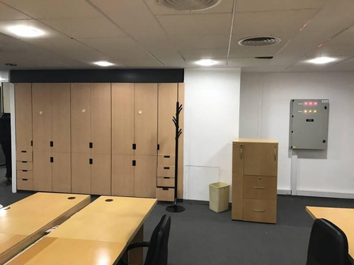 Imagen 10 de 30 de Edificio De Retail Y Oficinas Con 700 Puestos De Trabajo Oportunidad Única!