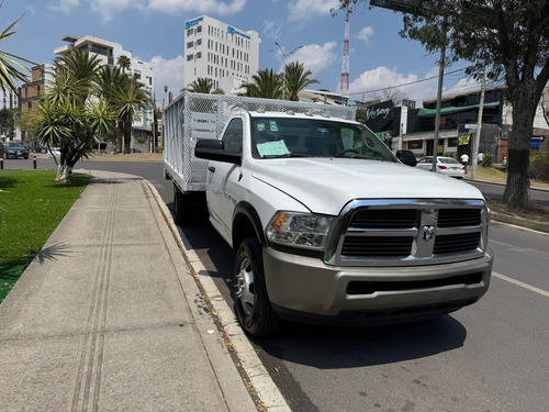 RAM 4000 5.7 Chasis Cabina Pl 4x2 Mt