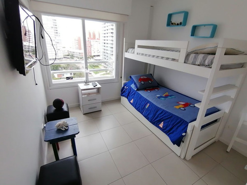 Venta De Apartamento 3 Dormitorios En Punta Del Este