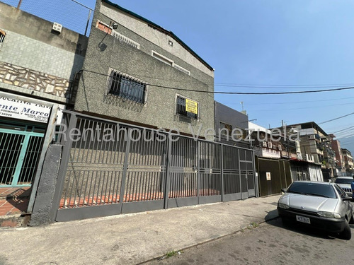 Edificio Industrial En Alquiler En Catia Con Montacarga Y Electricidad 440 Ideal Para Fabricas Depositos Distribuidores Con Showroom Exhibicion Galpon Oficinas Deposito Importadores 25-10144