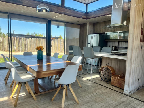 Se Arrienda Casa Amoblada De 180m2 En Condominio De Talca