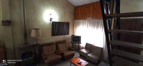 Imagen 7 de 10 de V007- Chalet De 4 Ambientes Con Boardilla - Parque Con Parrilla -garage Cubierto-espacio Libre